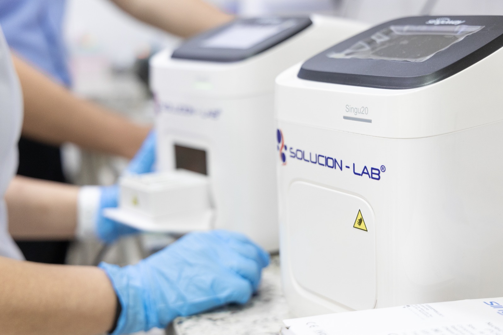 Operación de equipamiento diagnóstico de Solución-Lab